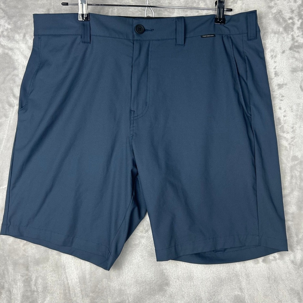 Travis Mathew Mens Shorts Blue Golf Casual Front size 38